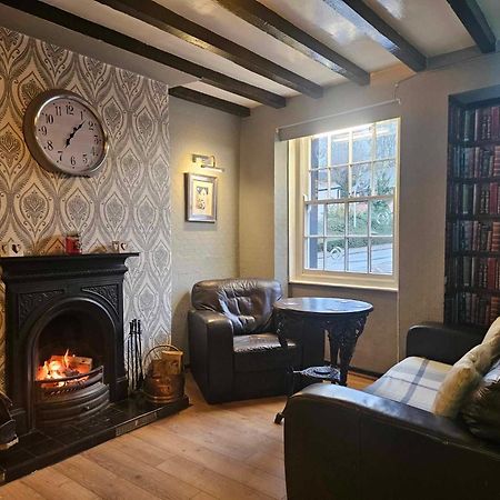 Prince Of Wales Pub And Accommodation Llangollen Eksteriør bilde